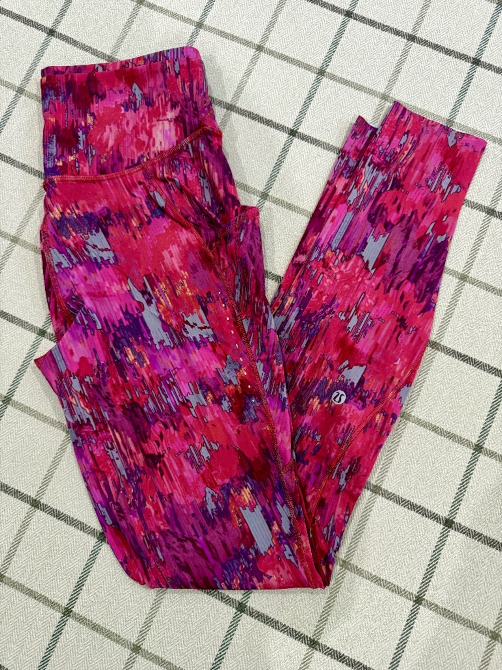 Lululemon Fast and Free High-Rise Tight 28” Pockets  in Spliced Weave Pink
